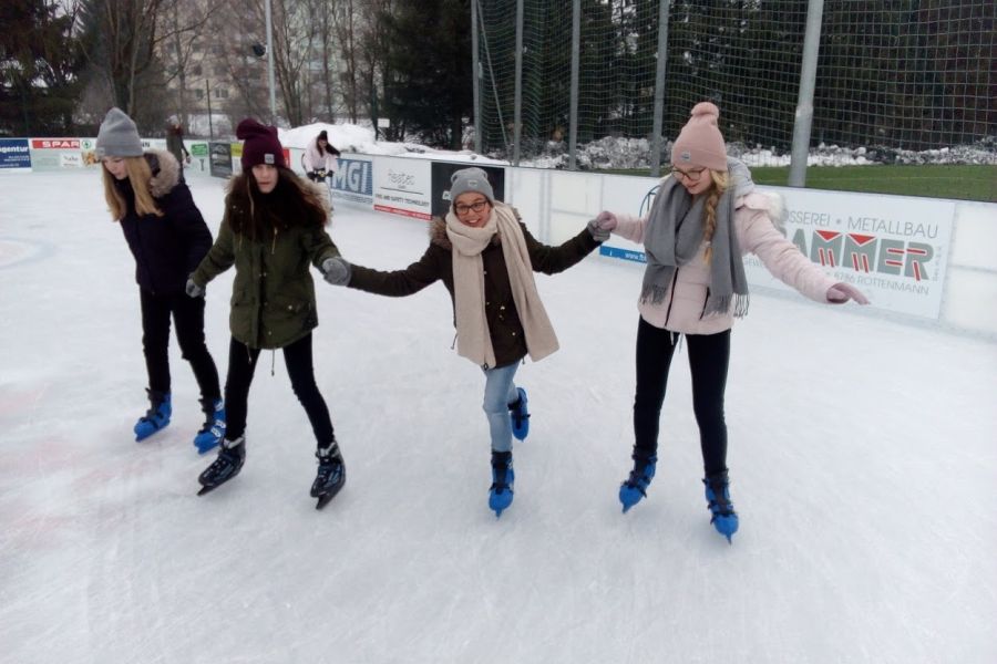 Eislaufen und Eishockey