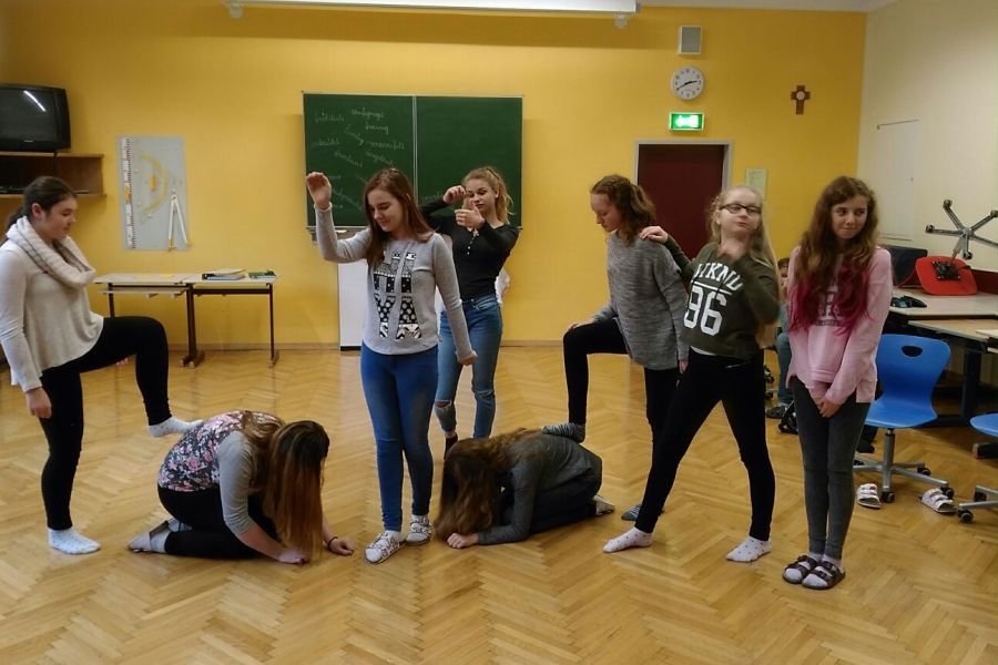 Bühnenspiel an der Mittelschule Rottenmann