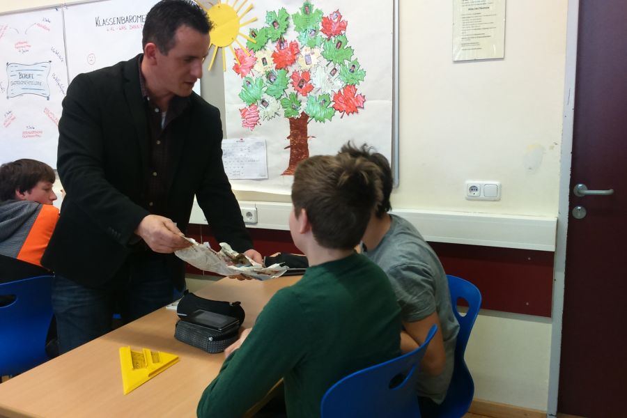 JUGENDSCHUTZ- UND GEWALTPRÄVENTION